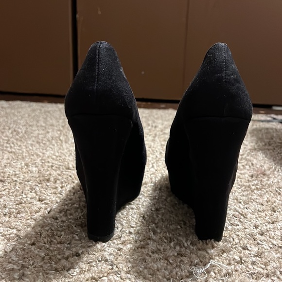 Brash black heels - Picture 4 of 7